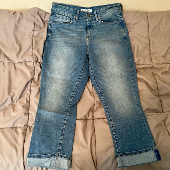 Levi Strauss Signature Denim Capris - Picture 5 of 9